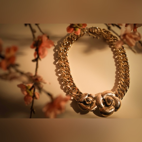 Vintage St. John Gold Chain Necklace with Floral Accents - Picture 5 of 5